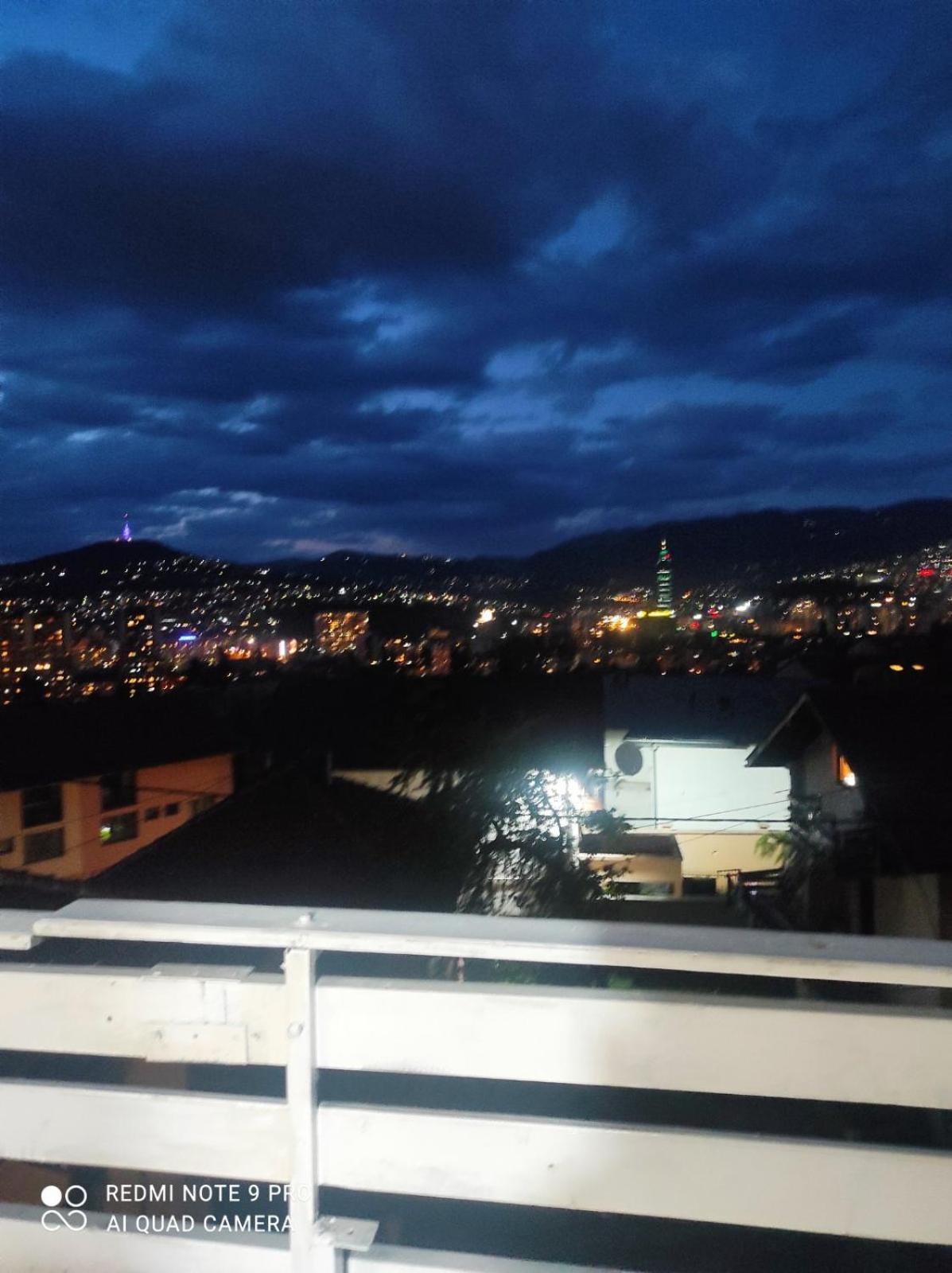 Apartment Sarajevo - Vraca Exteriör bild
